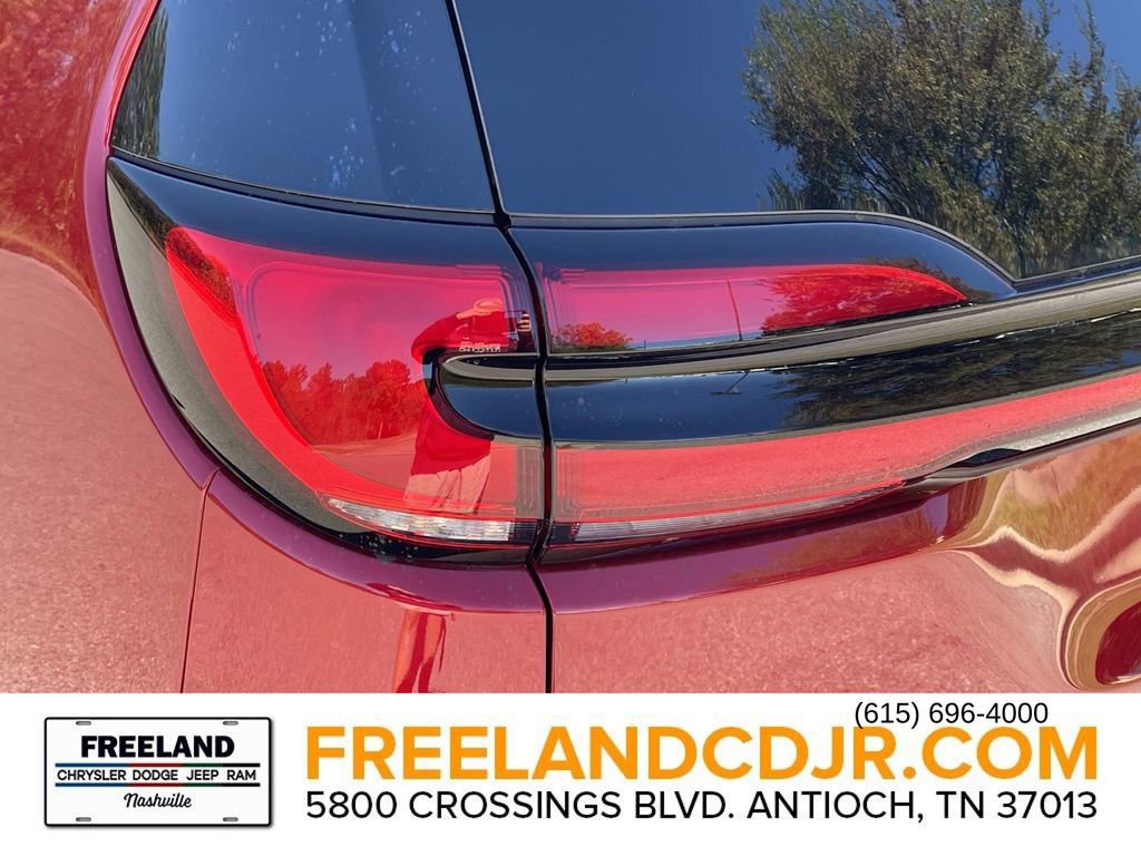 New 2026 Chrysler Pacifica Select image 10