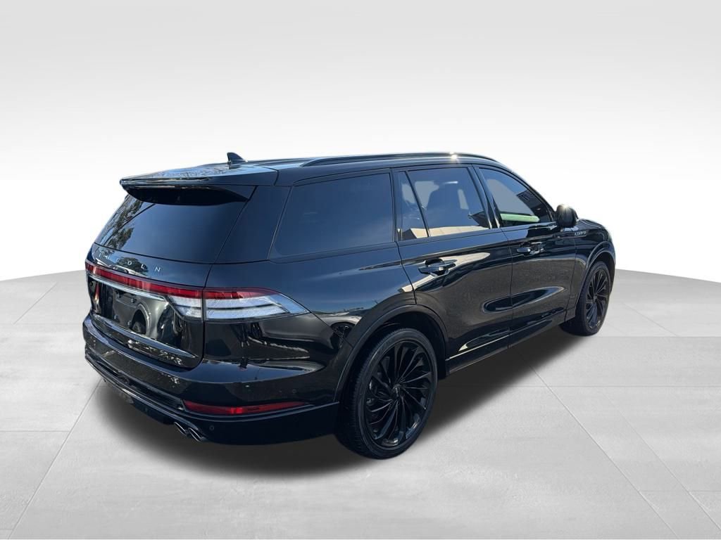 Used 2022 Lincoln Aviator Reserve w/ Equipment Group 201A AWD/4WD image 5