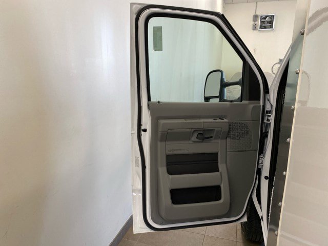 New 2026 Ford E-350 and Econoline 350 Super Duty w/ Power Equipment Group RWD image 9