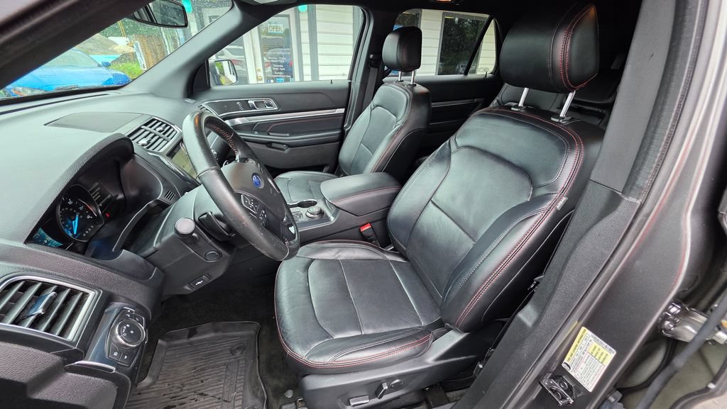 Used 2017 Ford Explorer Sport w/ Equipment Group 401A AWD/4WD image 10