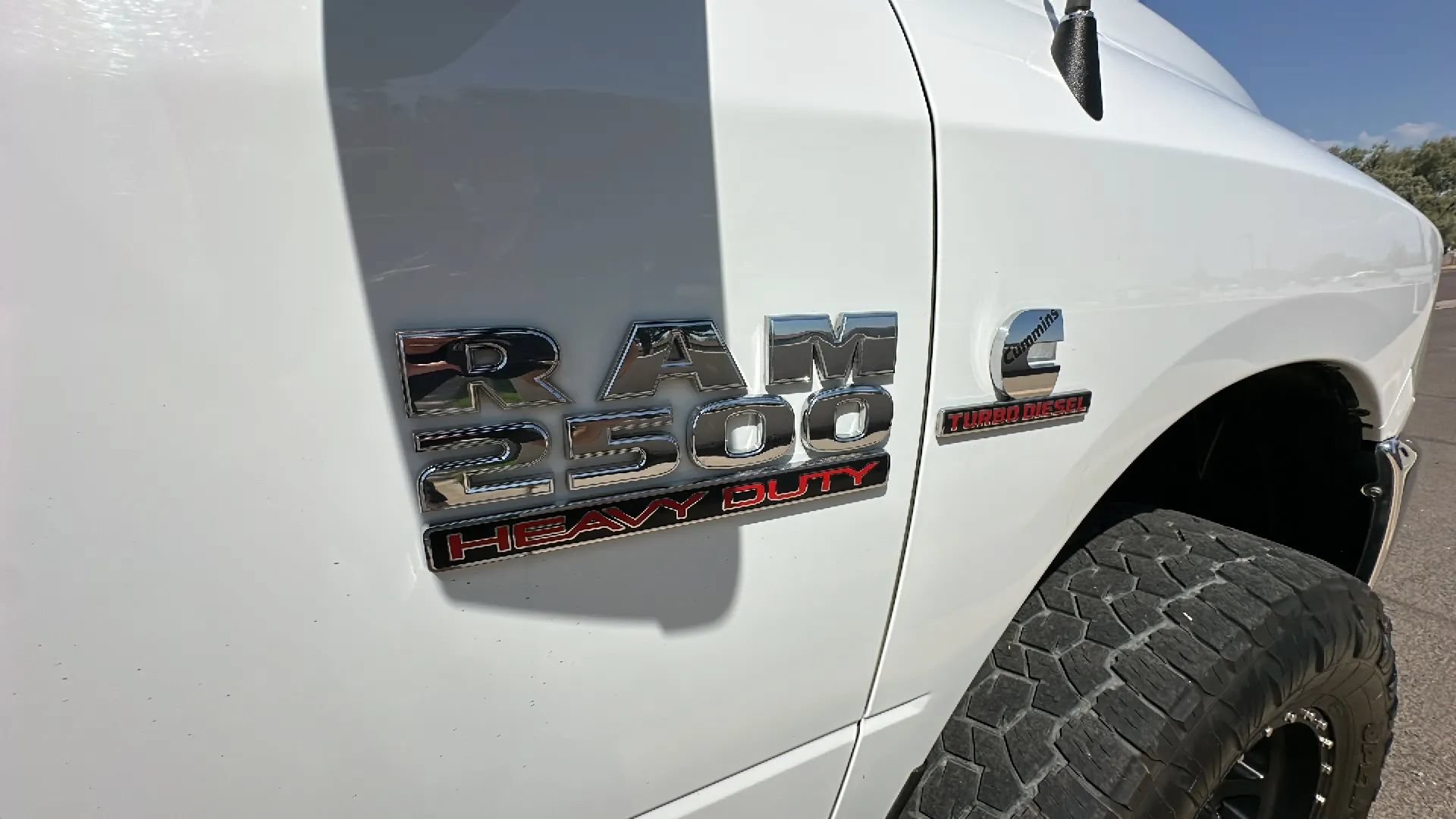 Used 2016 RAM 2500 Tradesman w/ Chrome Appearance Group AWD/4WD image 9