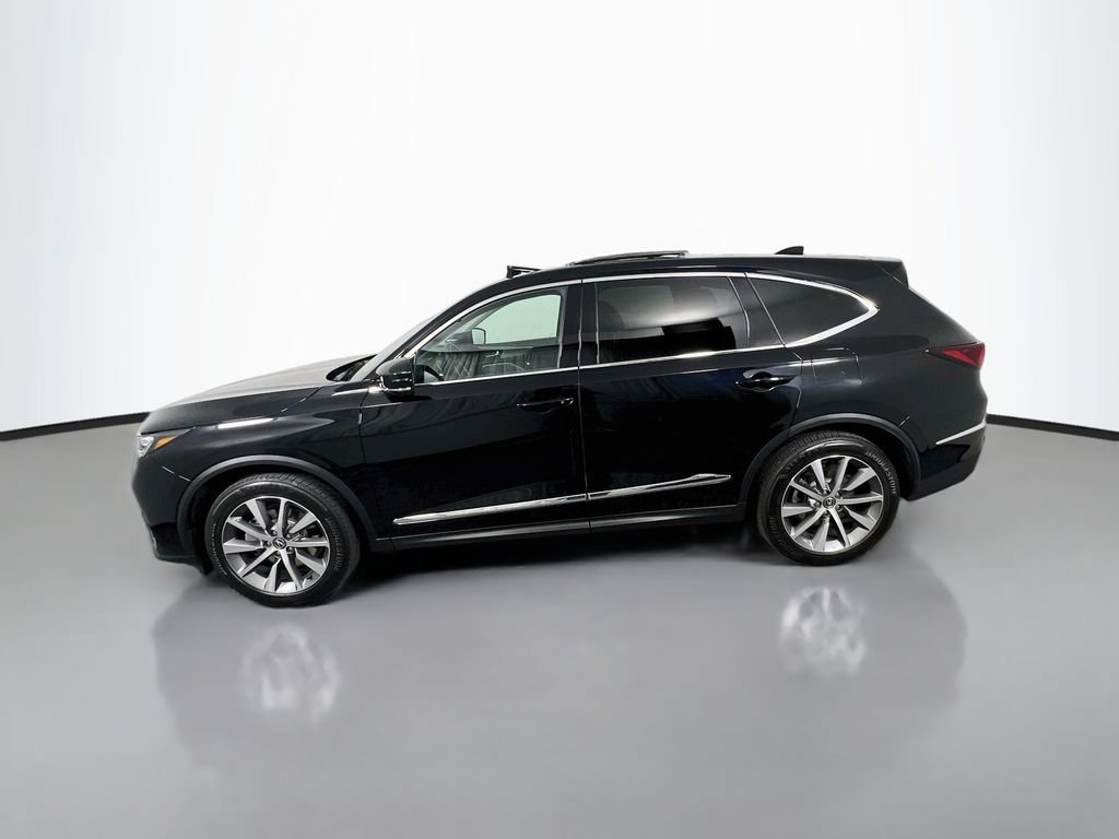 Used 2025 Acura MDX w/ Technology Package AWD/4WD image 4