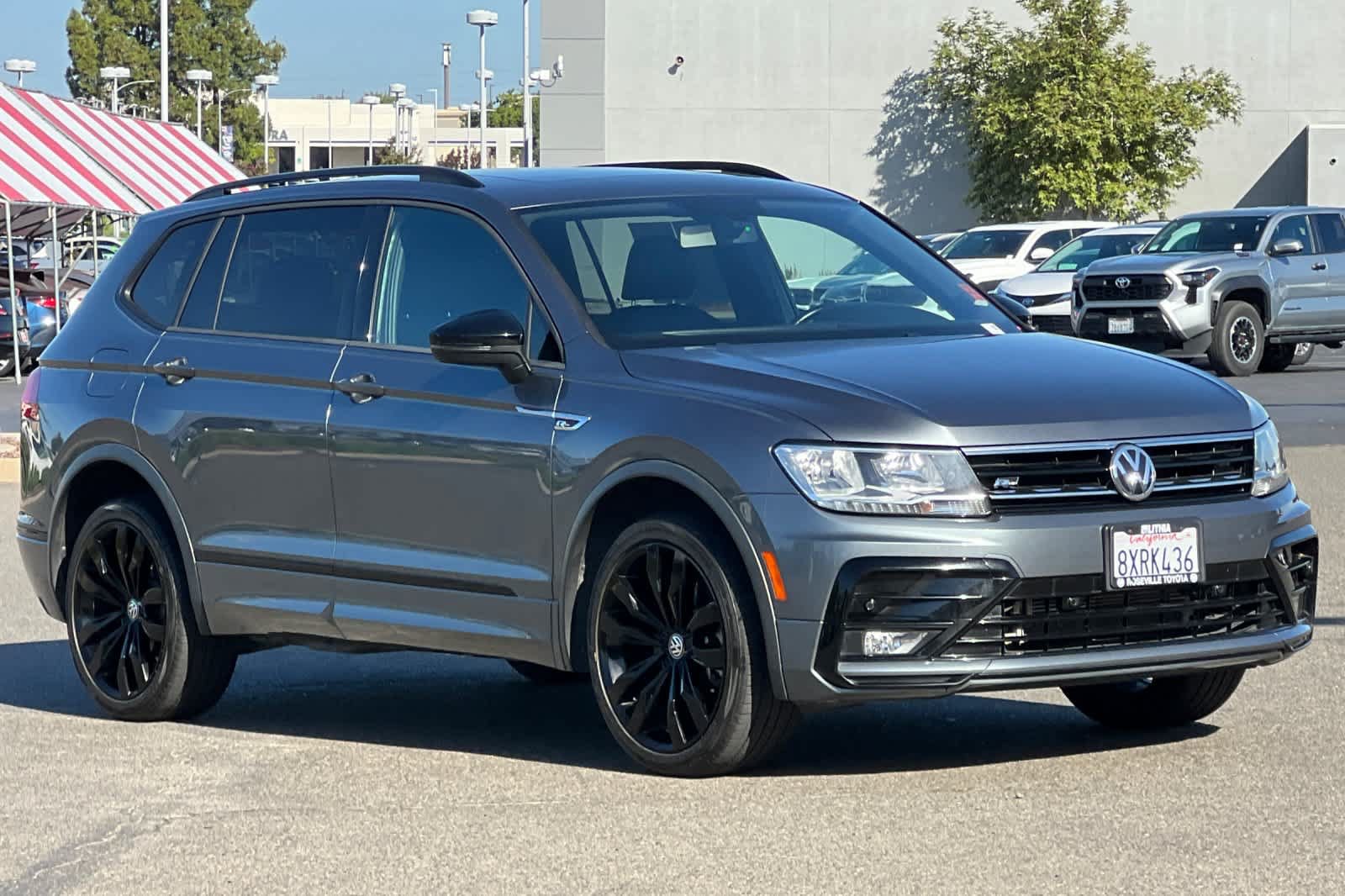 Used 2021 Volkswagen Tiguan SE R-Line FWD image 5