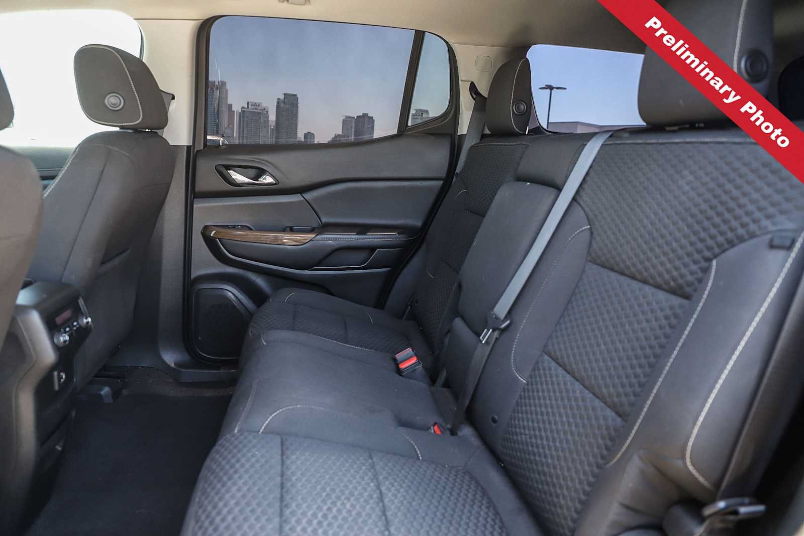 Used 2019 GMC Acadia SLE FWD image 12