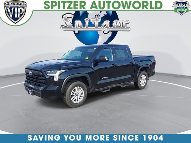 Used 2022 Toyota Tundra SR5 w/ SR5 Convenience Package image 4