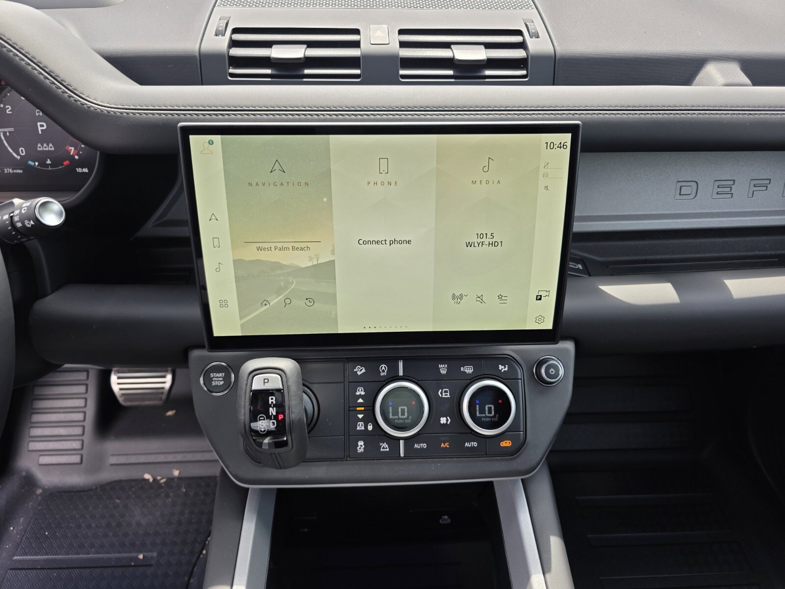 New 2026 Land Rover Defender 110 X AWD/4WD image 16