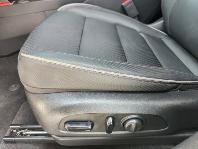 Used 2022 Chevrolet TrailBlazer RS FWD image 23