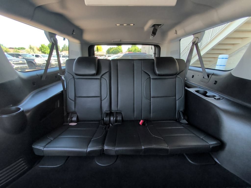 Used 2016 GMC Yukon XL SLT w/ Open Road Package AWD/4WD image 16