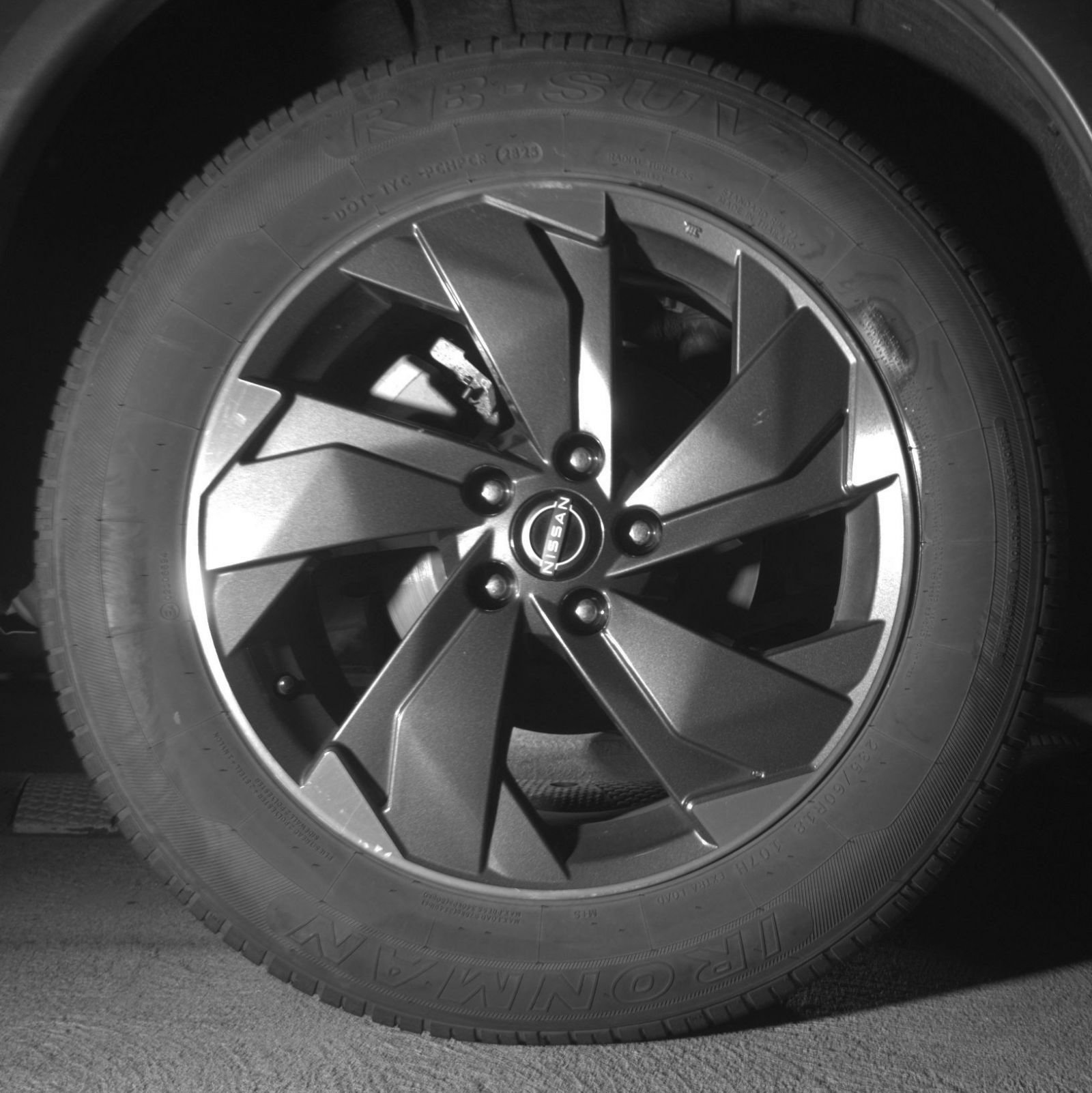 Used 2025 Nissan Rogue SV AWD/4WD image 18
