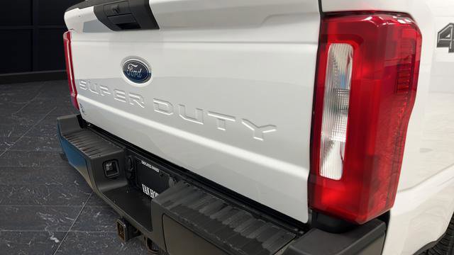 Used 2023 Ford F250 XL image 36