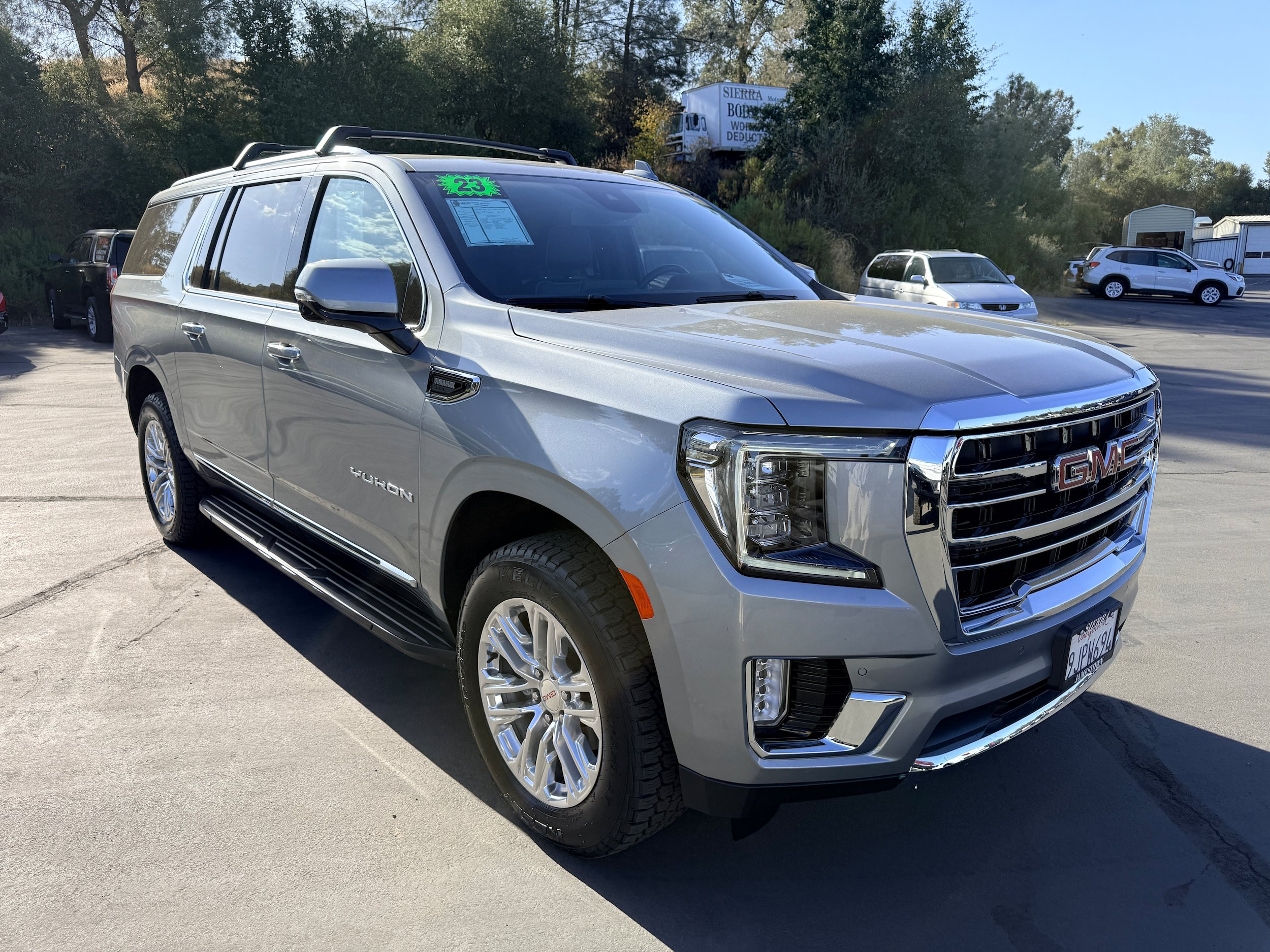 Used 2023 GMC Yukon XL SLT w/ SLT Luxury Package AWD/4WD image 26