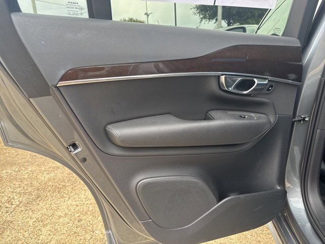 Used 2018 Volvo XC90 T6 Momentum w/ Convenience Package image 21