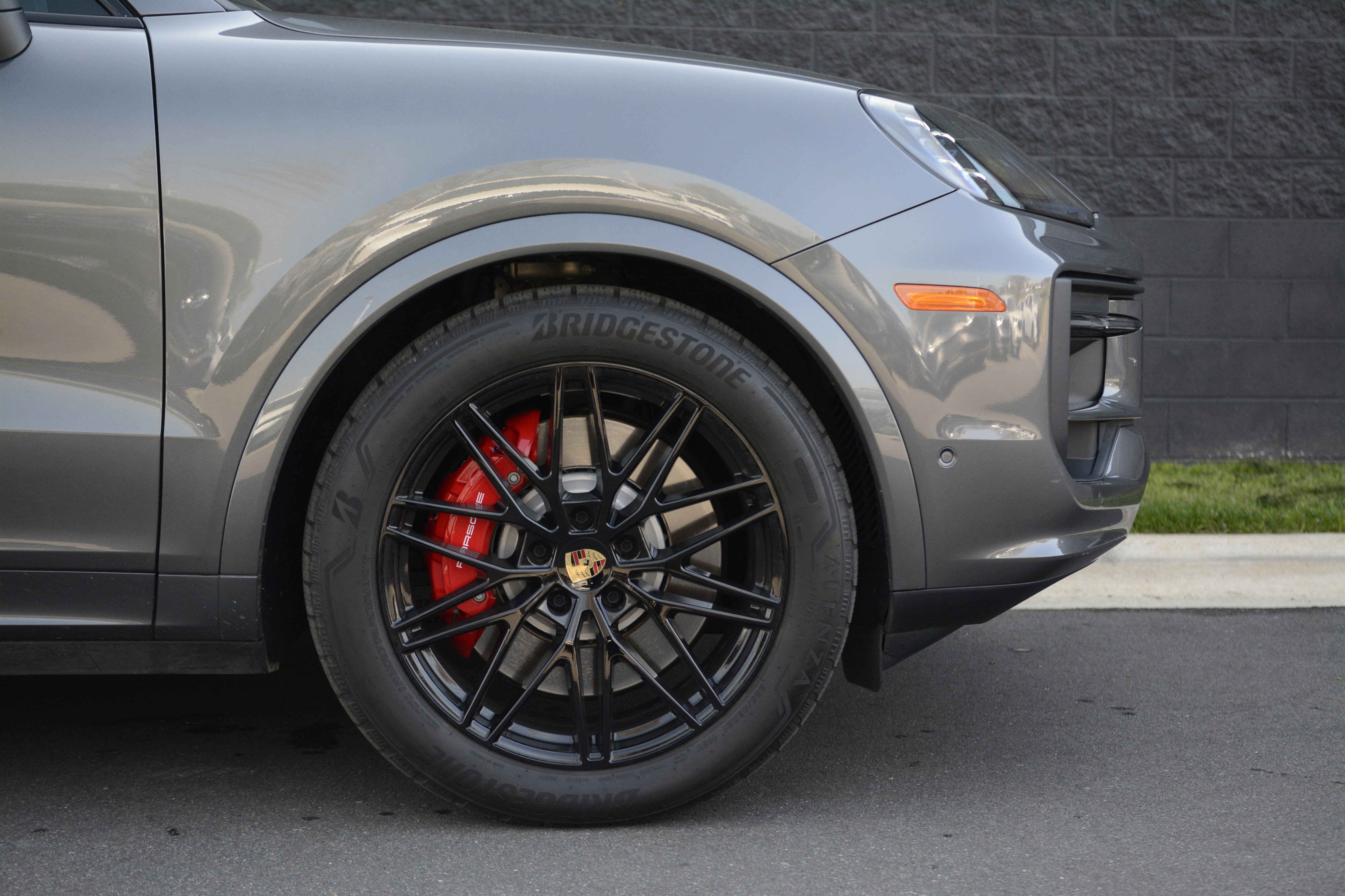 Certified 2024 Porsche Cayenne S AWD/4WD image 11