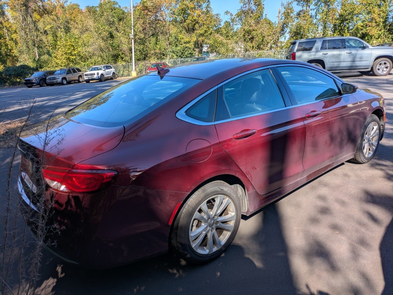 Used 2016 Chrysler 200 Limited FWD image 3