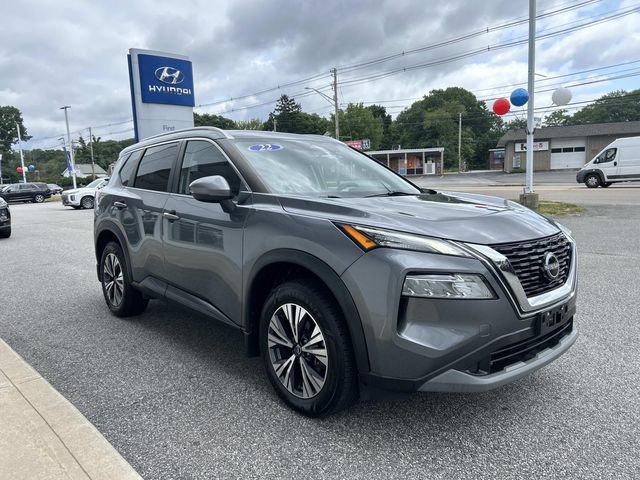 Used 2022 Nissan Rogue SV w/ SV Premium Package AWD/4WD image 1