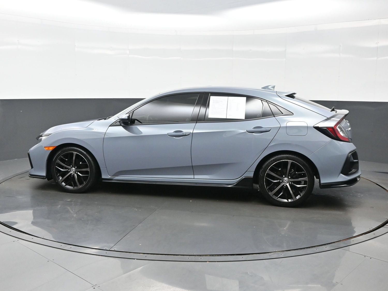 Used 2021 Honda Civic Sport Touring image 3