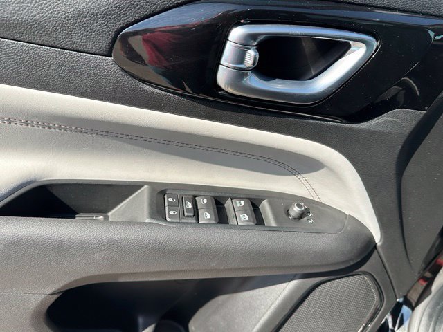 Used 2022 Jeep Compass Limited AWD/4WD image 17