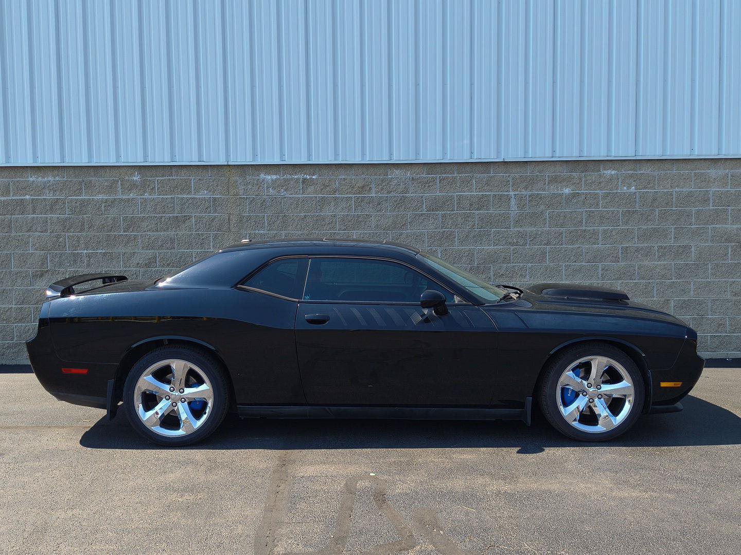 Used 2013 Dodge Challenger R/T Plus RWD image 2