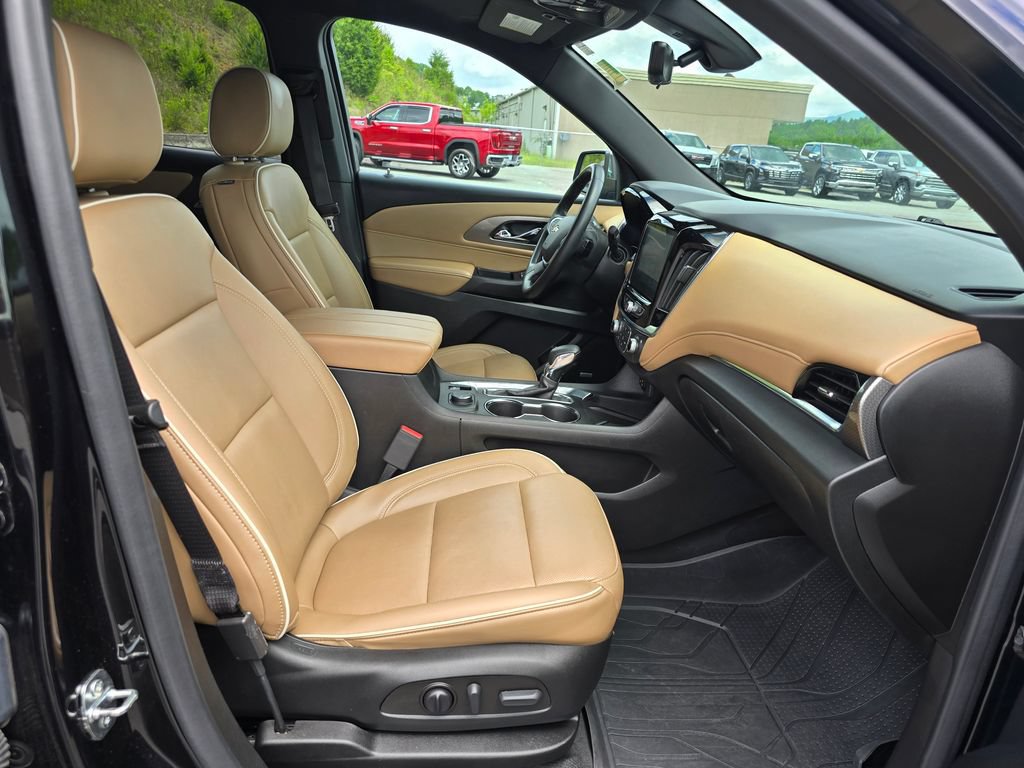 Certified 2023 Chevrolet Traverse Premier AWD/4WD image 33
