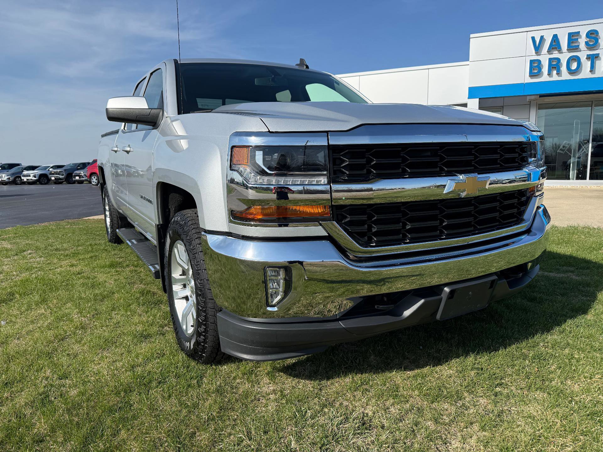 Used 2018 Chevrolet Silverado 1500 LT w/ All Star Edition image 1
