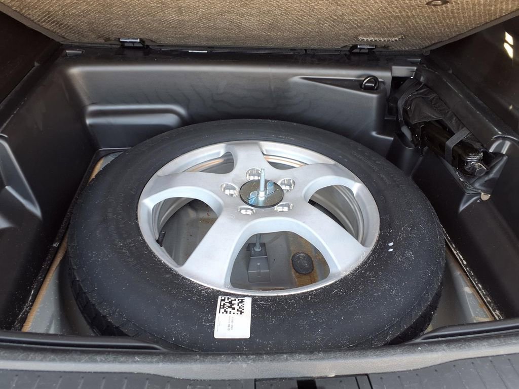 Used 2024 Jeep Grand Cherokee Limited RWD image 31