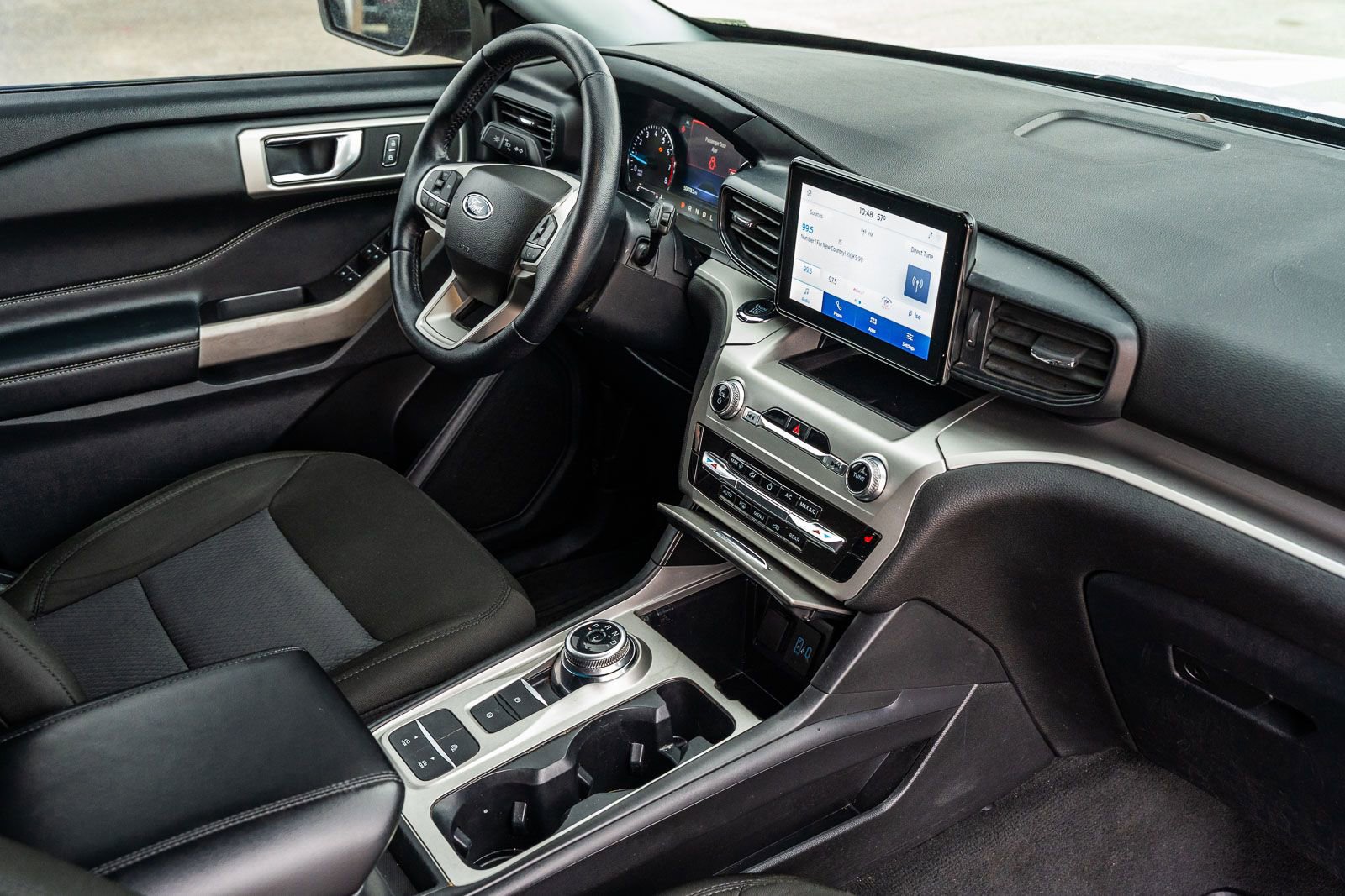 Certified 2022 Ford Explorer XLT RWD image 14