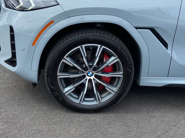 Certified 2024 BMW X6 xDrive40i w/ M Sport Professional Package image 8