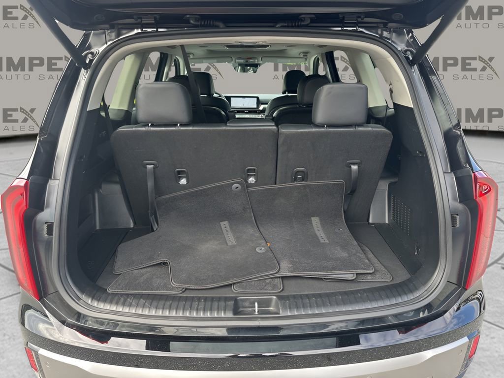 Used 2025 Kia Telluride S image 30