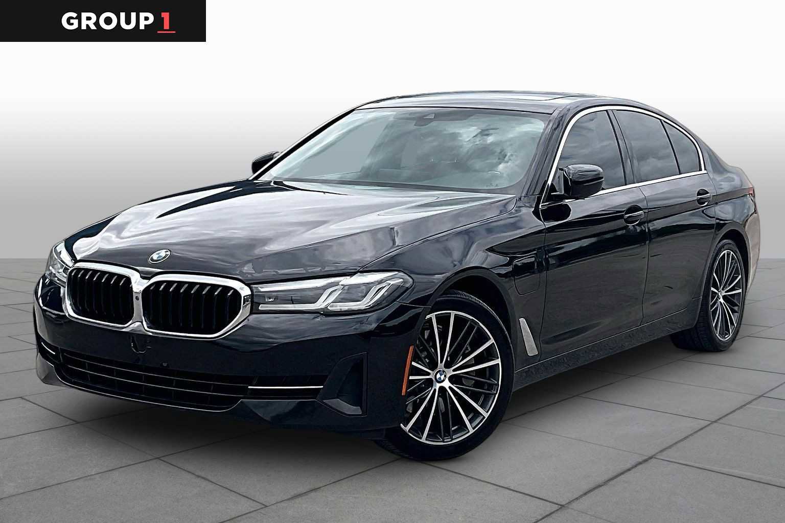 Used 2021 BMW 530e w/ Parking Assistance Package image 1