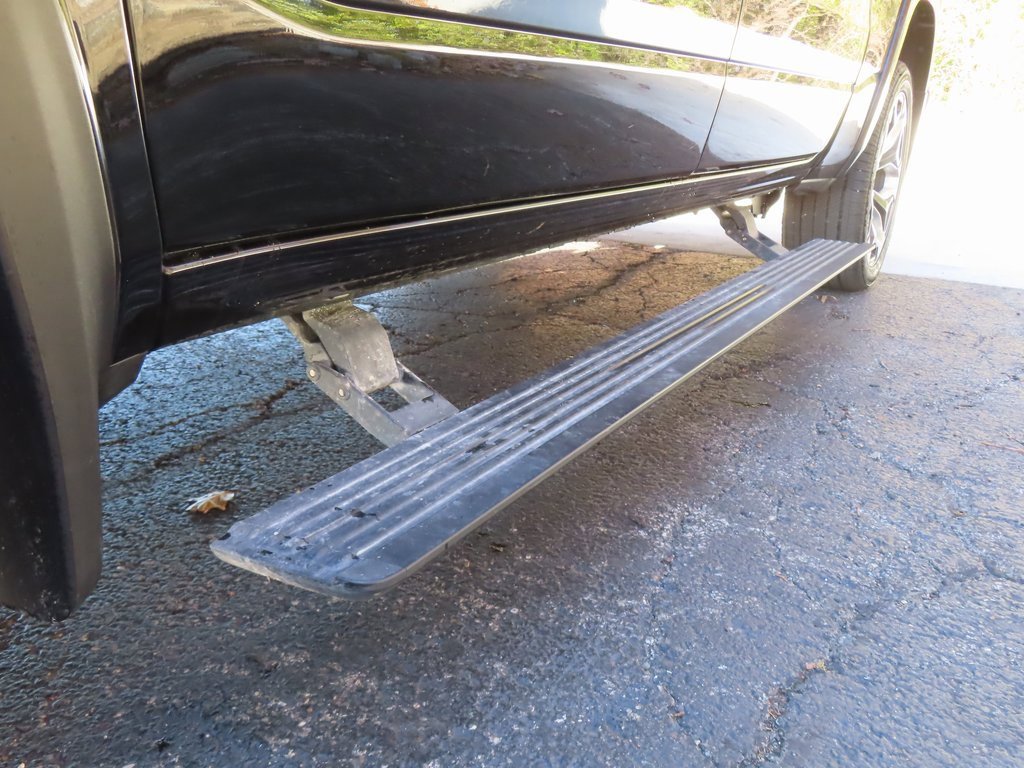 Used 2023 RAM 1500 Limited image 19