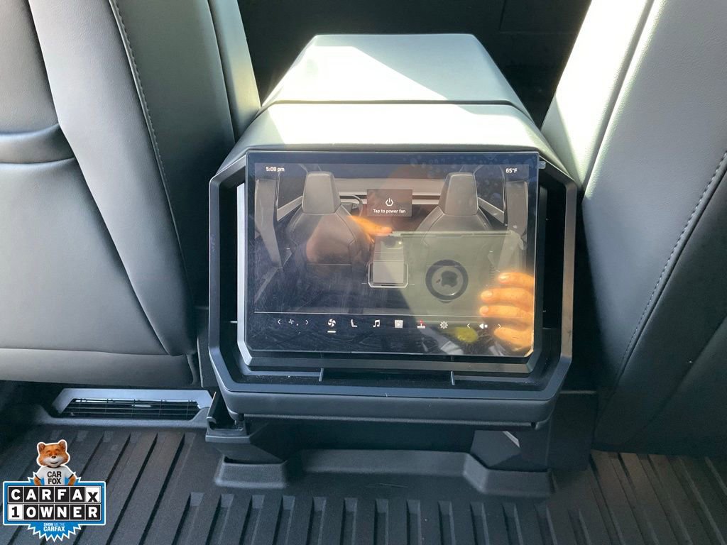 Used 2024 Tesla Cybertruck AWD Crew Cab image 35