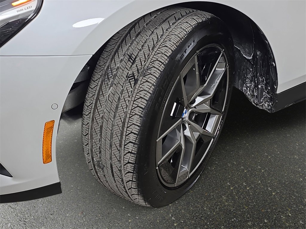 Used 2026 BMW 530i xDrive w/ Premium Package image 37