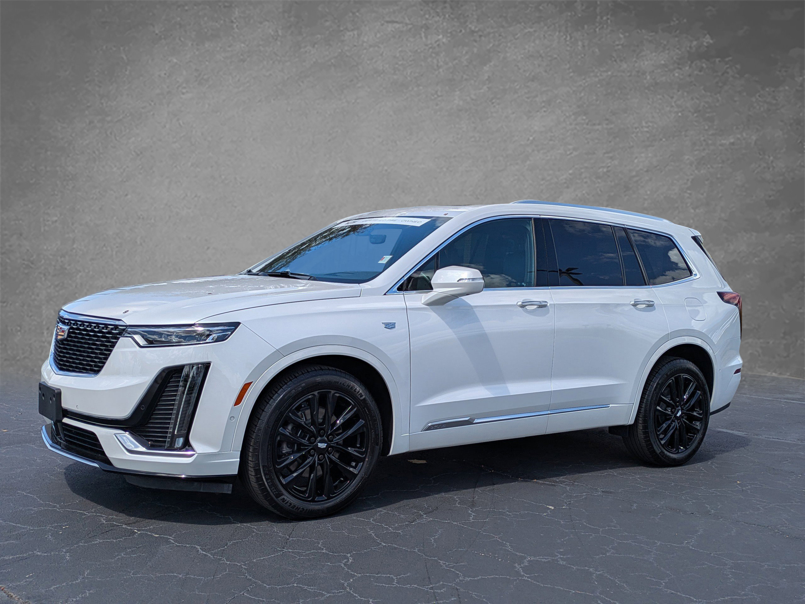 Certified 2023 Cadillac XT6 Premium Luxury w/ Platinum Package image 2