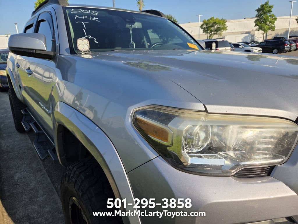 Used 2018 Toyota Tacoma SR5 AWD/4WD image 4