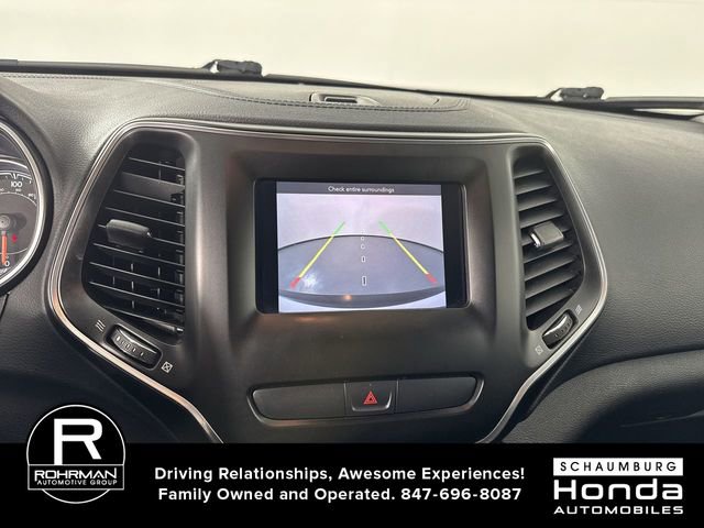 Used 2019 Jeep Cherokee Latitude w/ Cold Weather Group image 8