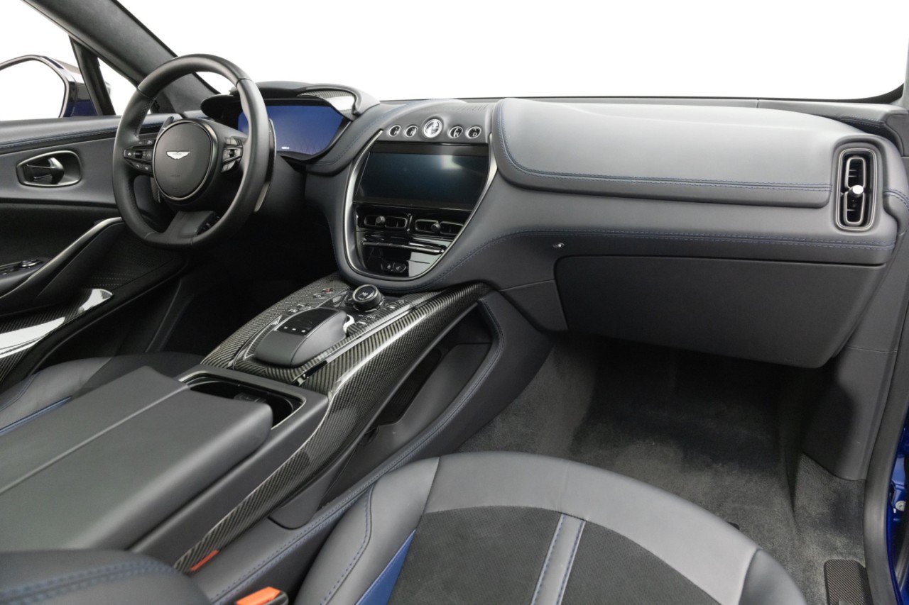 Used 2023 Aston Martin DBX 707 AWD/4WD image 2