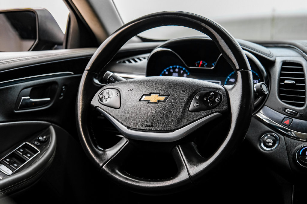 Used 2016 Chevrolet Impala LTZ FWD image 20