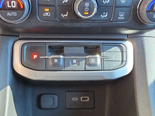 Used 2022 GMC Acadia SLE w/ Driver Convenience Package AWD/4WD image 16
