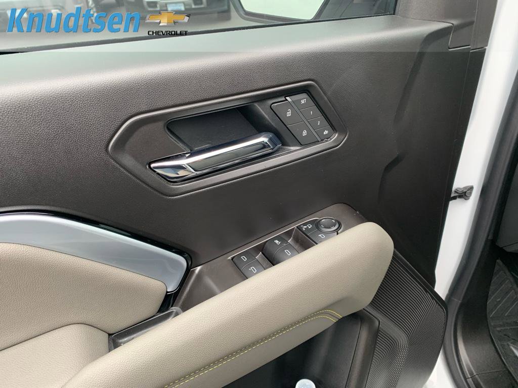 Used 2026 Chevrolet Colorado ZR2 w/ Technology Package image 21