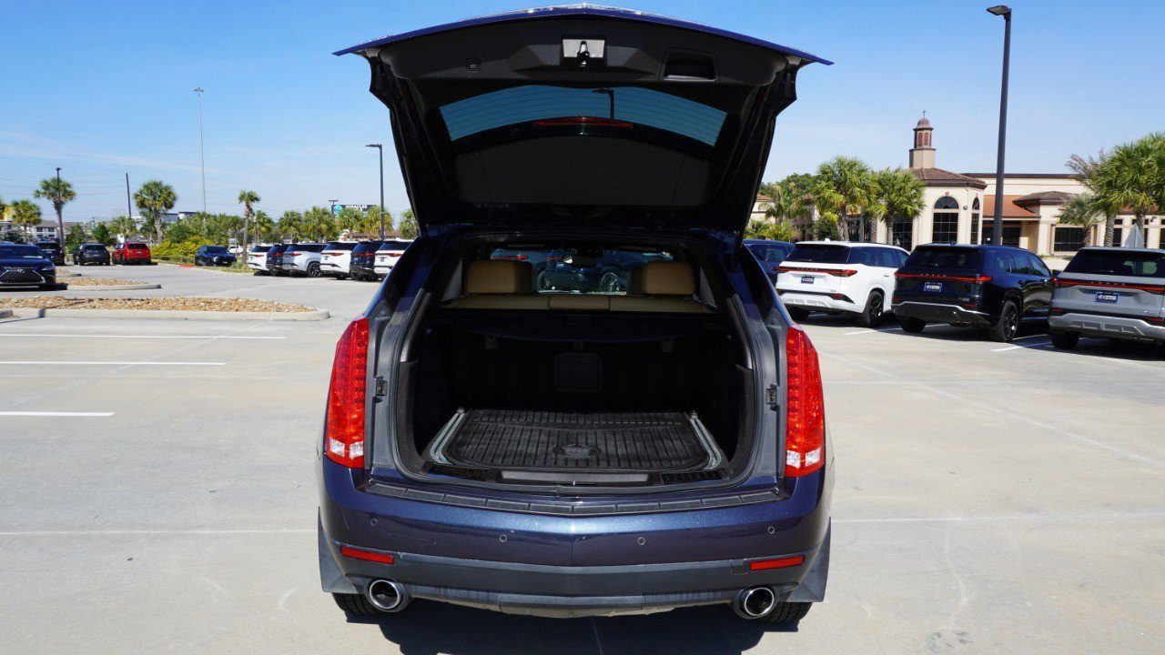 Used 2015 Cadillac SRX Luxury w/ Driver Awareness Package image 32