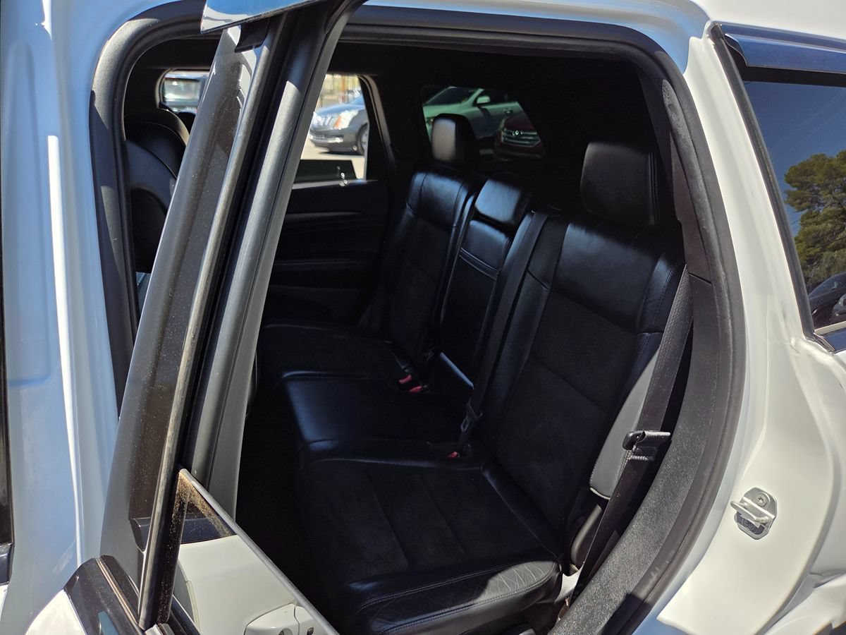 Used 2018 Jeep Grand Cherokee Altitude RWD image 42