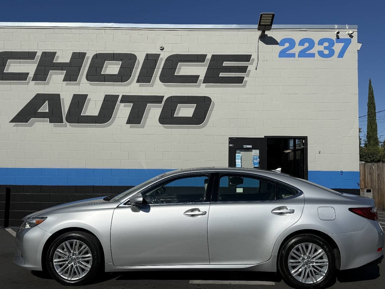 Used 2013 Lexus ES 350 w/ Premium Pkg FWD image 25