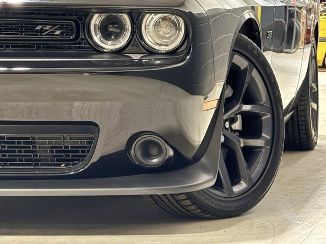 Used 2023 Dodge Challenger R/T w/ Blacktop Package image 38