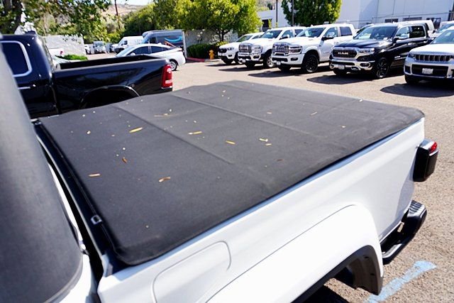 Used 2020 Jeep Gladiator Rubicon AWD/4WD image 17