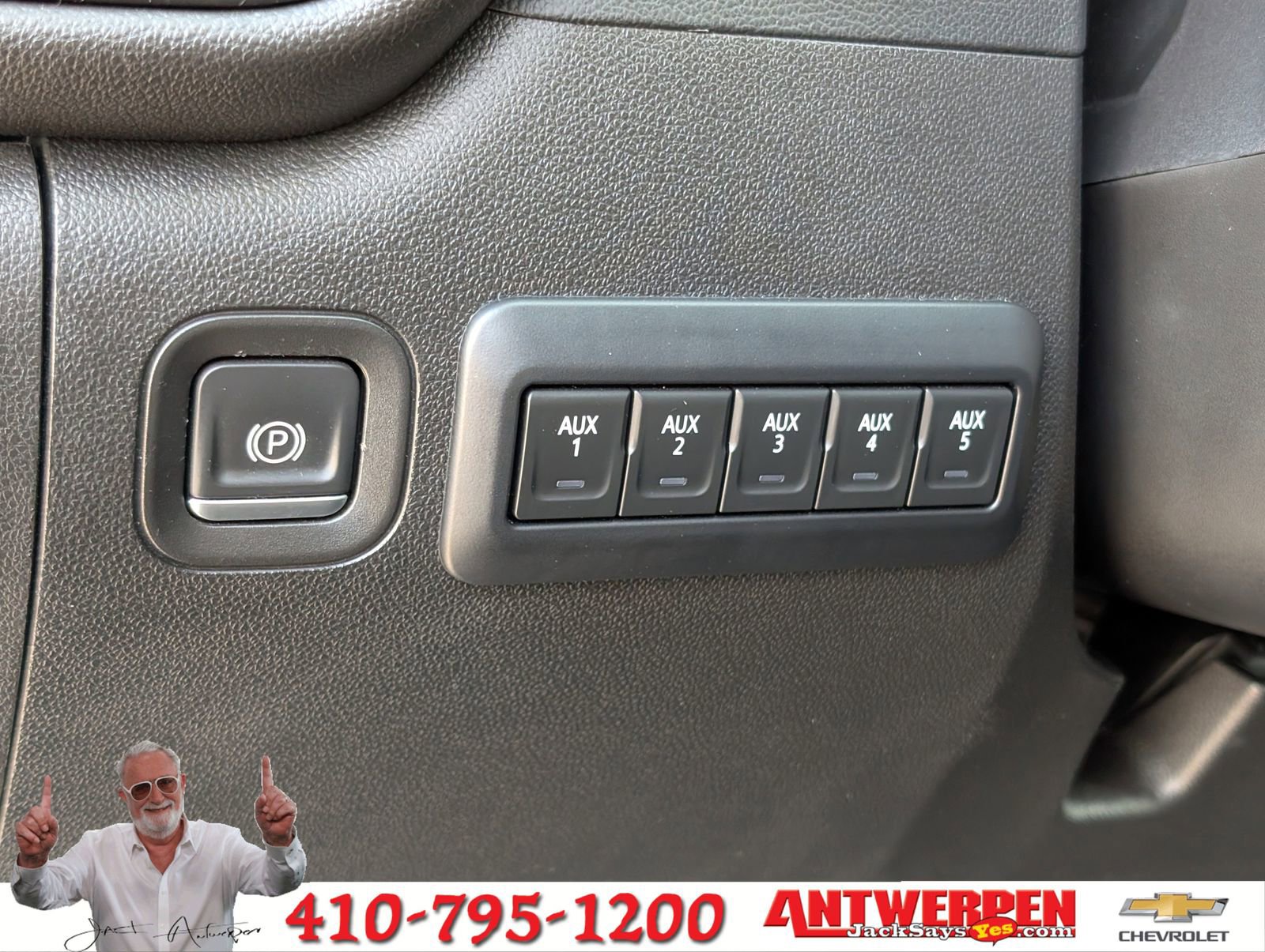 Certified 2023 Chevrolet Silverado 2500 Custom w/ Custom Convenience Package image 21