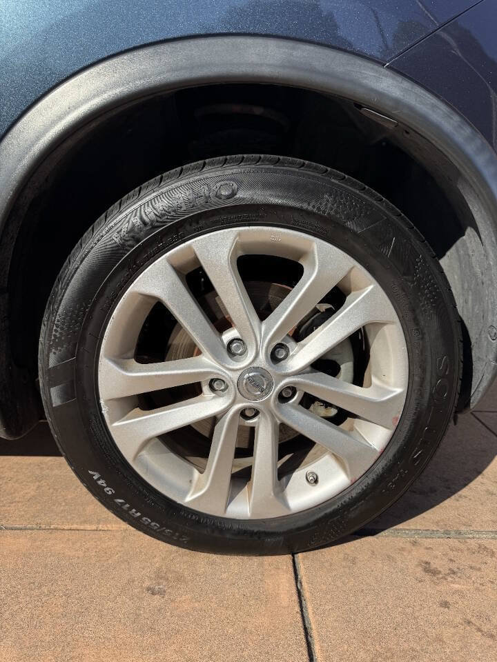 Used 2011 Nissan Juke SV FWD image 34