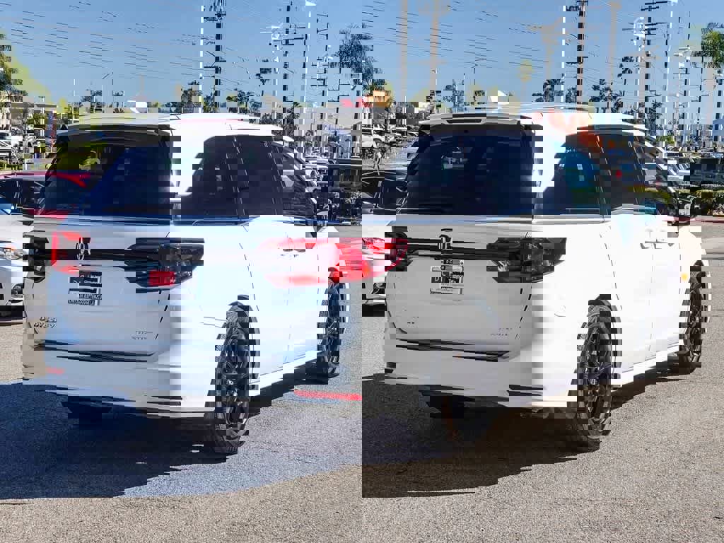 Used 2024 Honda Odyssey Sport image 4
