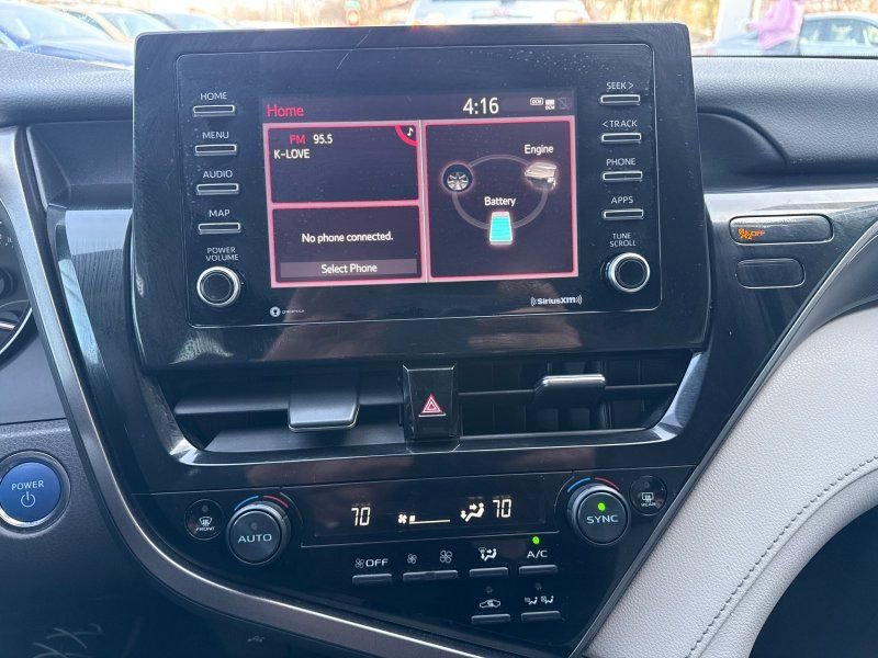 Used 2021 Toyota Camry SE FWD image 25