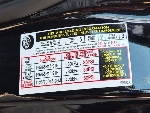Used 2017 Nissan Versa SV FWD image 24