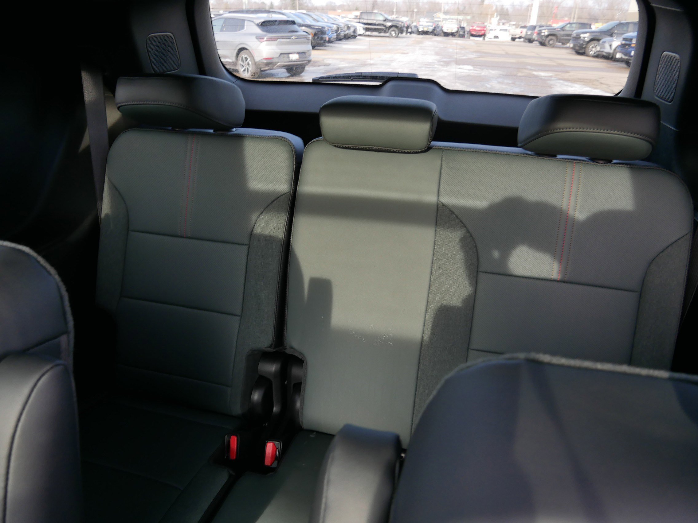 New 2026 GMC Acadia AT4 w/ Luxury Package image 12